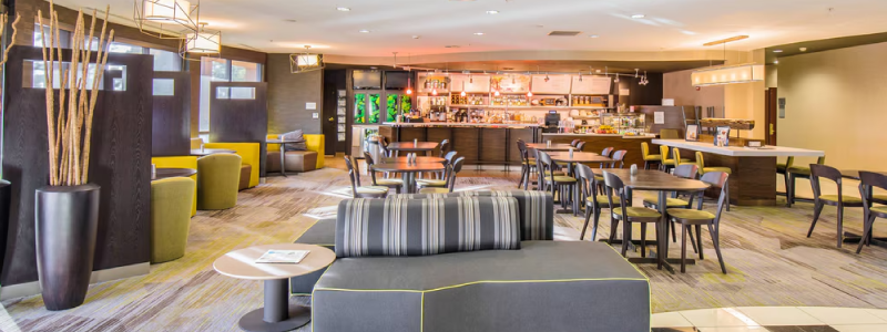 Merced's Courtyard by the Marriott hotel lobby